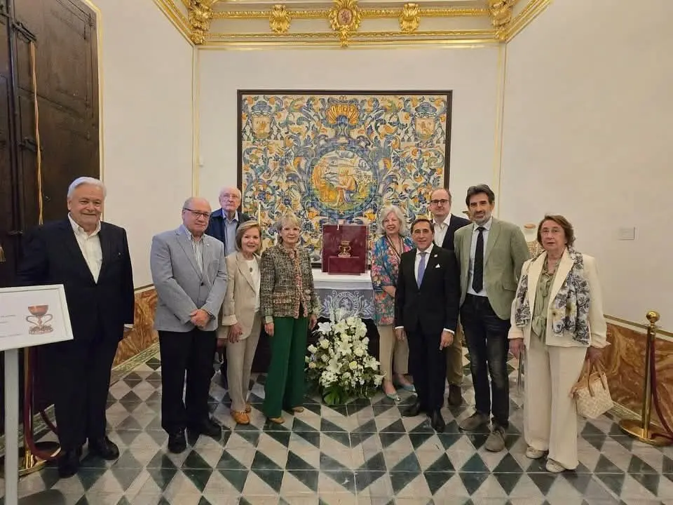 Exposición “La seda en el entorno del Santo Cáliz”.
