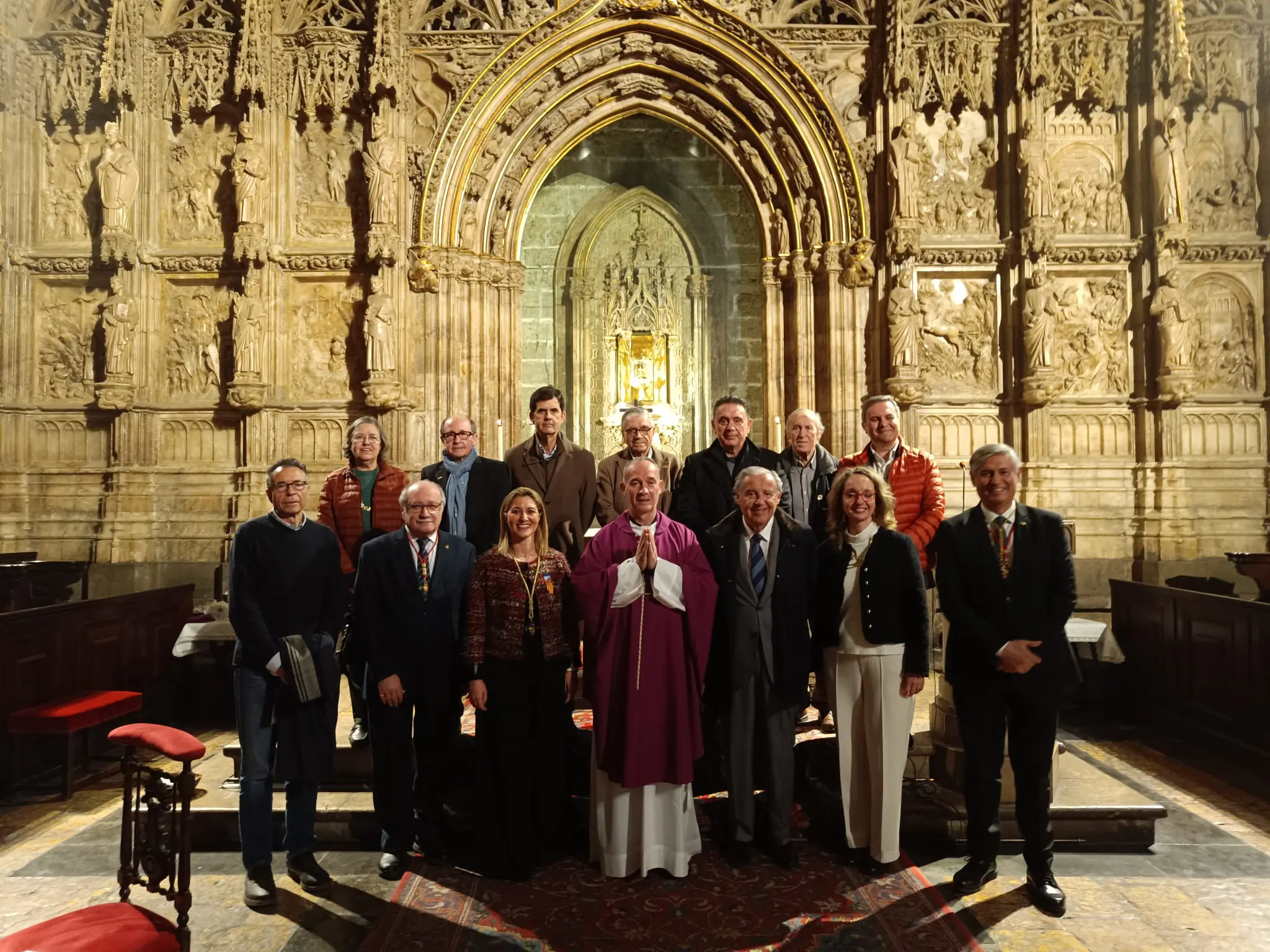 Peregrinación capilla Santo Cáliz Real Academia Cultura Valenciana y Associació Cultural Lo Rat Penat